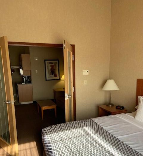 Clarion Pointe Hotel Rimbey Luaran gambar