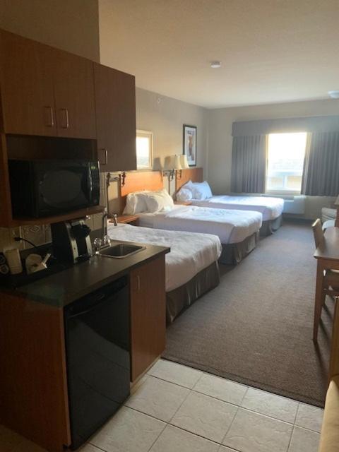 Clarion Pointe Hotel Rimbey Luaran gambar