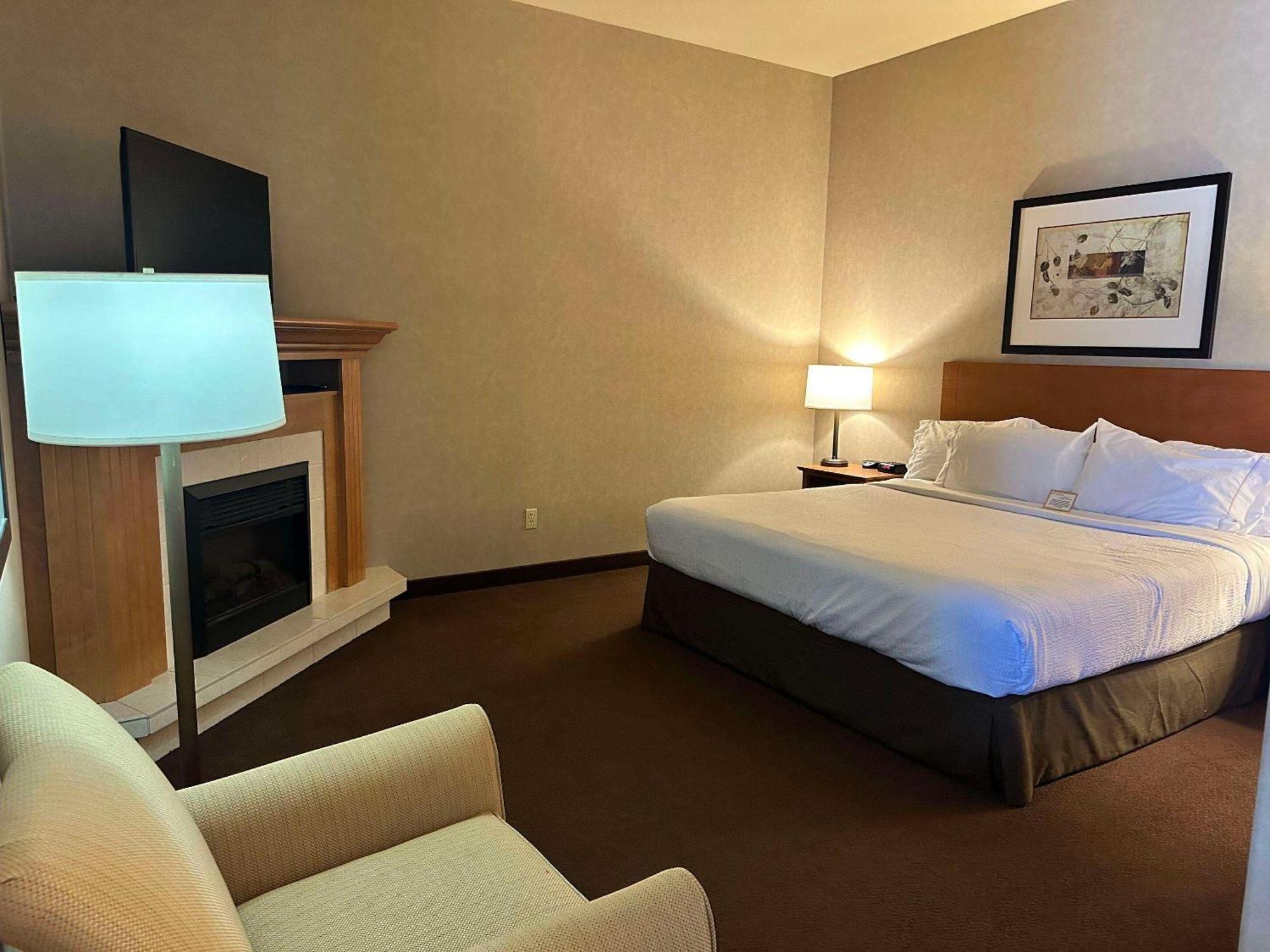 Clarion Pointe Hotel Rimbey Luaran gambar