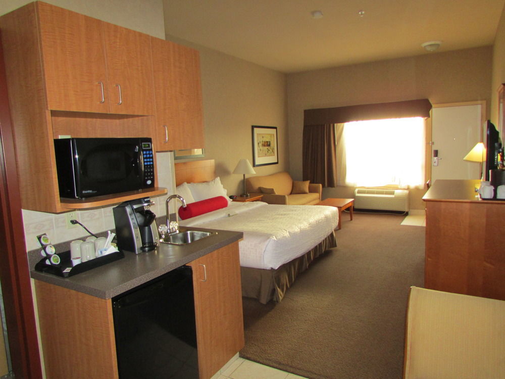 Clarion Pointe Hotel Rimbey Luaran gambar