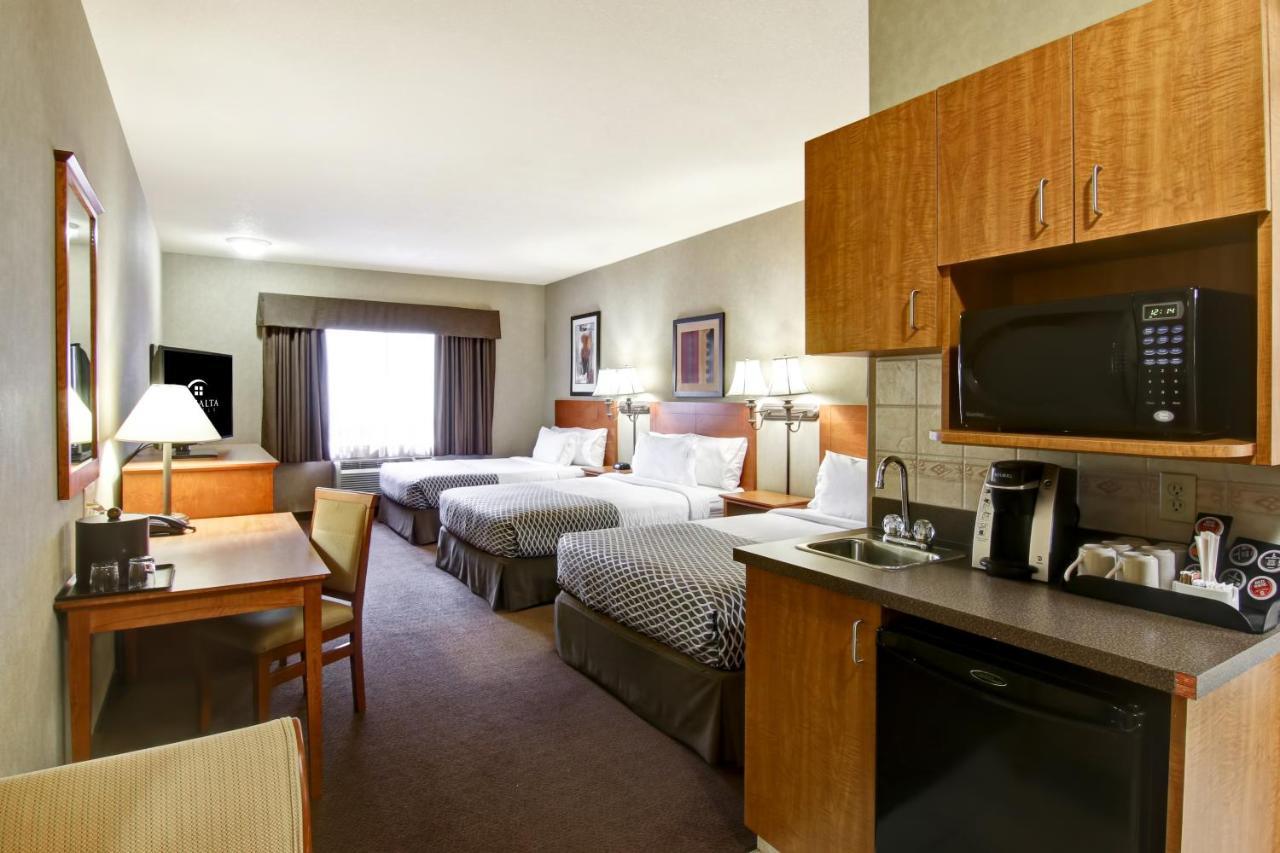 Clarion Pointe Hotel Rimbey Luaran gambar