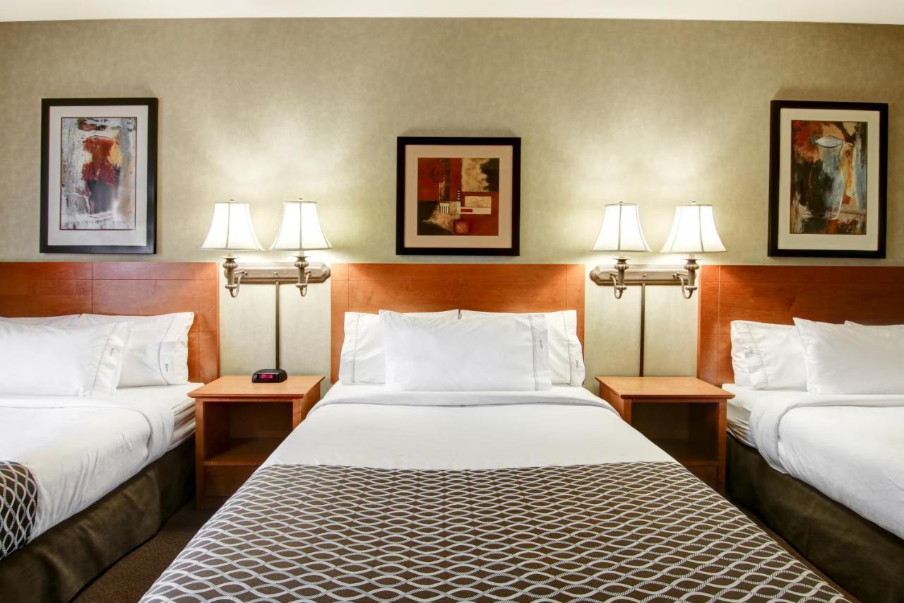 Clarion Pointe Hotel Rimbey Luaran gambar