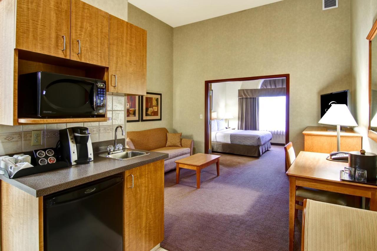 Clarion Pointe Hotel Rimbey Luaran gambar