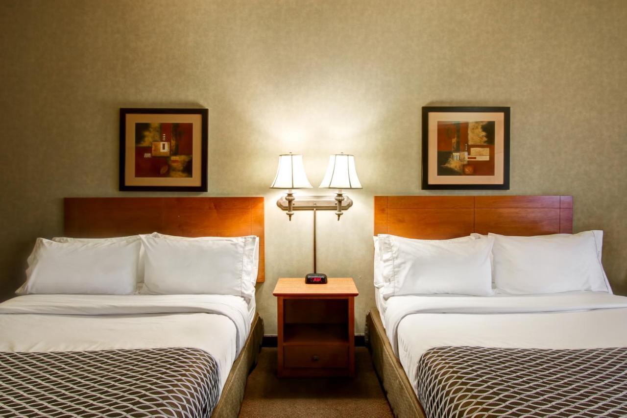 Clarion Pointe Hotel Rimbey Luaran gambar